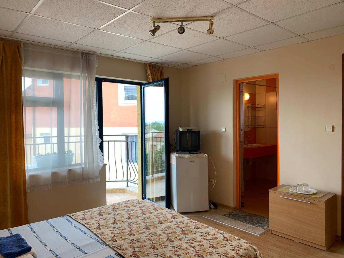 Guest House “Olesya” オブゾー エクステリア 写真