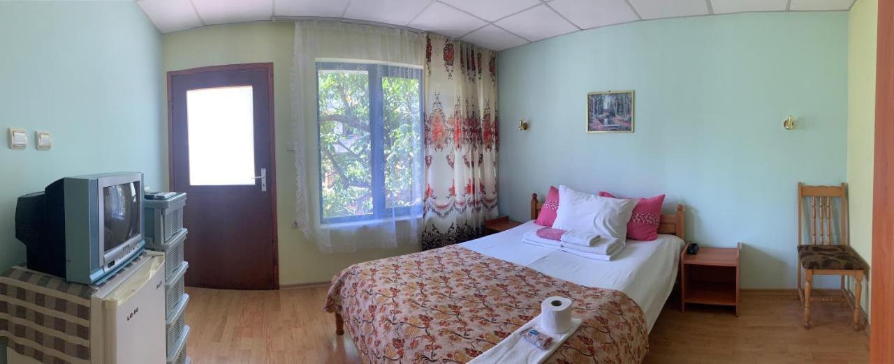 Guest House “Olesya” オブゾー エクステリア 写真