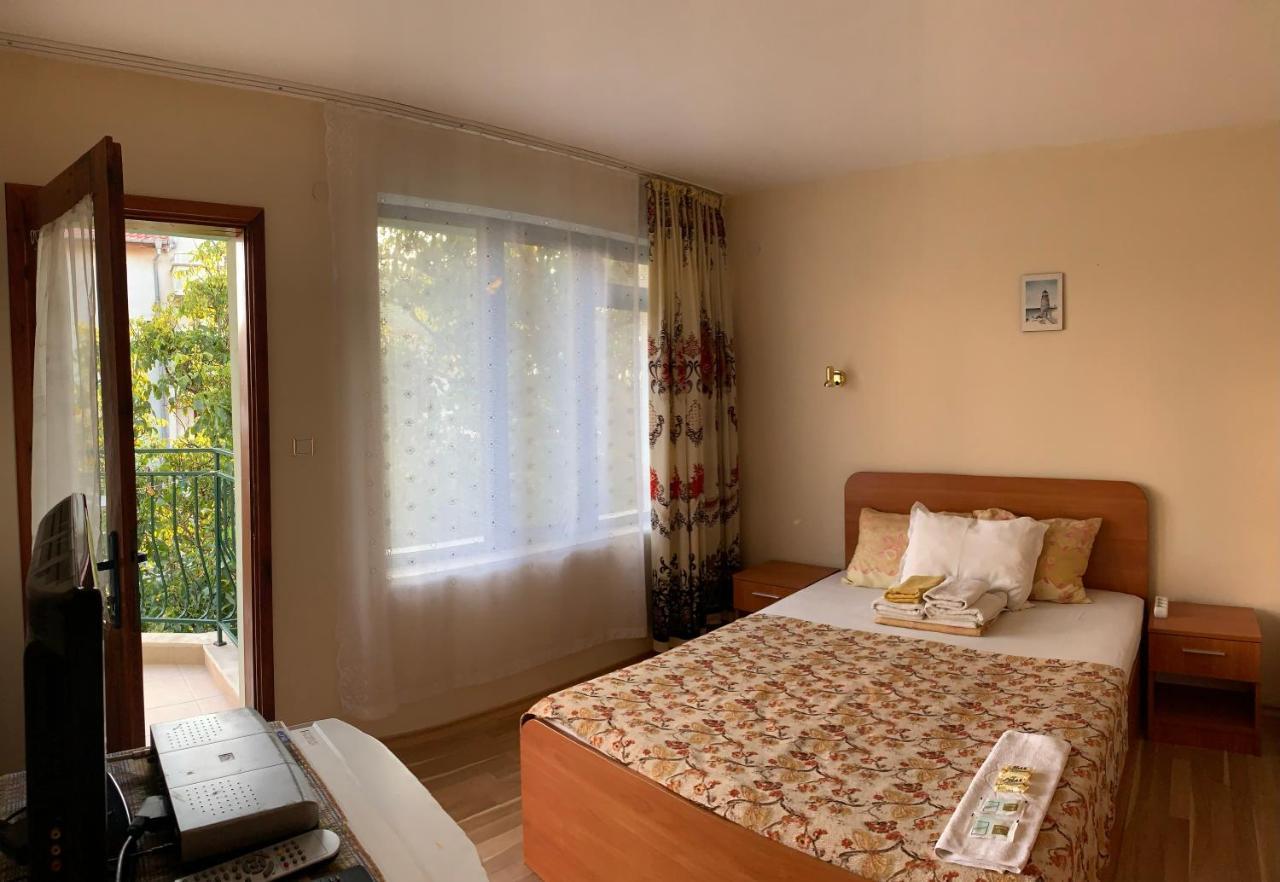 Guest House “Olesya” オブゾー エクステリア 写真